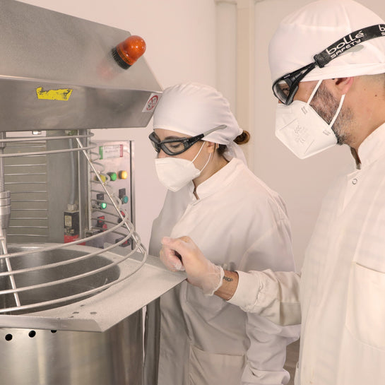 Production du shampoing dans notre atelier pres de Marseille