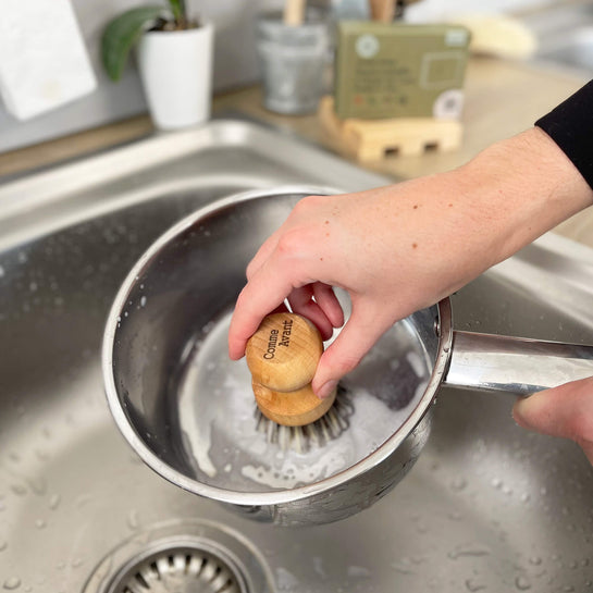 brosse à casserole en bois de hêtre comme avant 