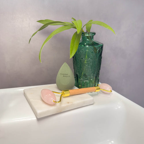 éponge de maquillage et rouleau 