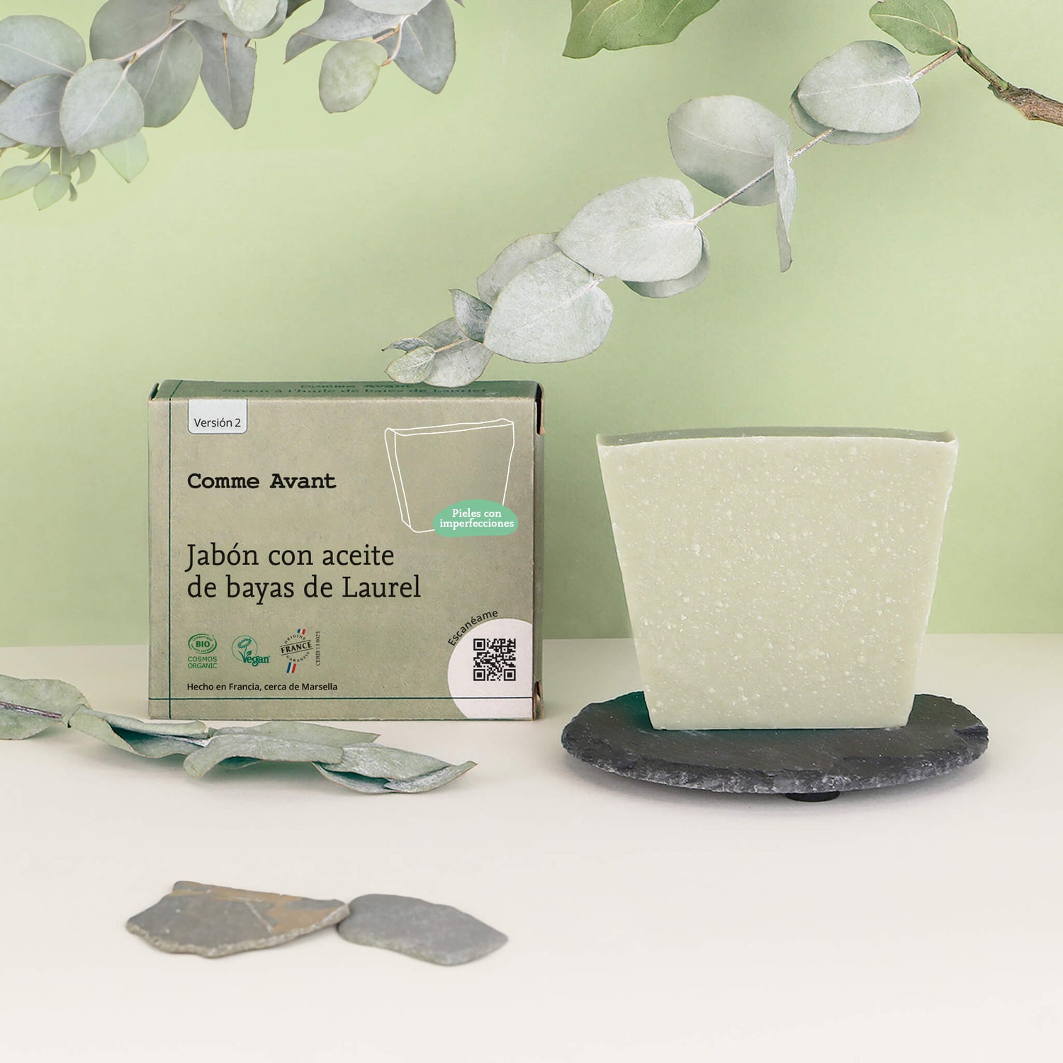 Jabón con aceite de bayas de Laurel Comme Avant