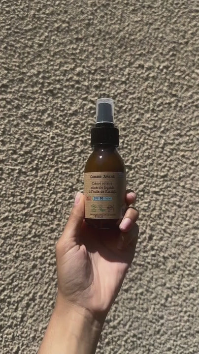 présentation creme solaire liquide comme avant naturelle